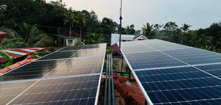 High-visibility rooftop system in Pathanapuram